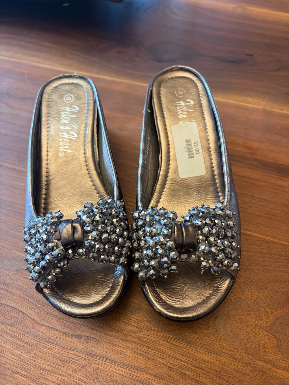 Helen’s Heart Women's Metallic Gray Slide Heels with Crystal Bow